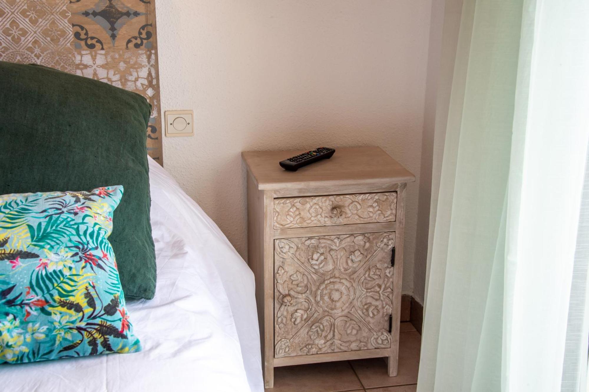 سانت بونيت ين شامبسور "La Combe Fleurie" Appartements & Chambres الغرفة الصورة