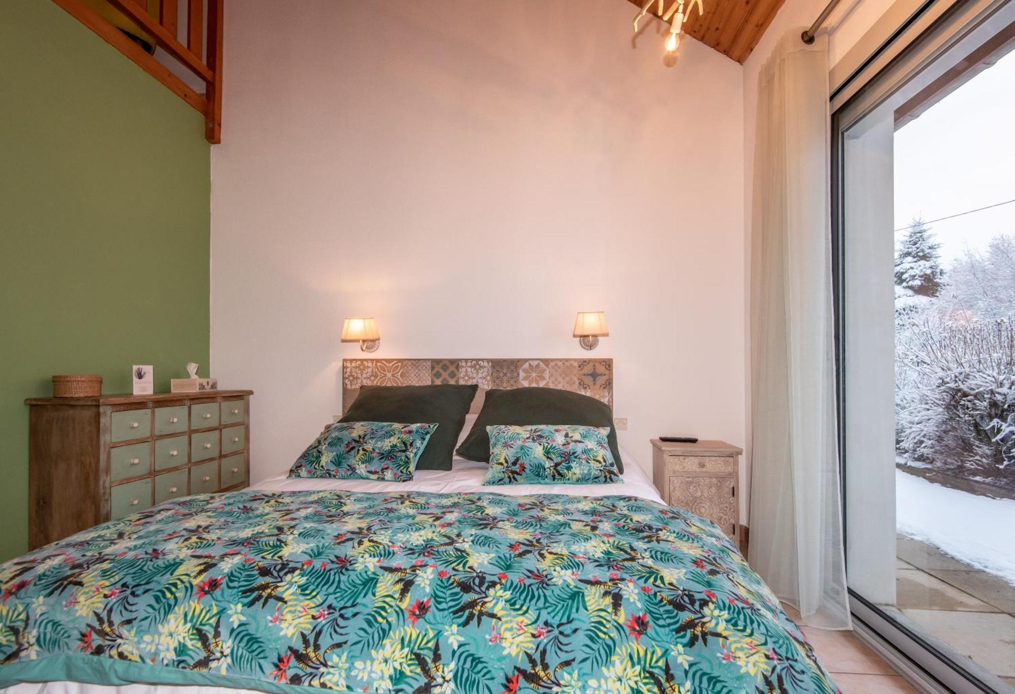 سانت بونيت ين شامبسور "La Combe Fleurie" Appartements & Chambres الغرفة الصورة